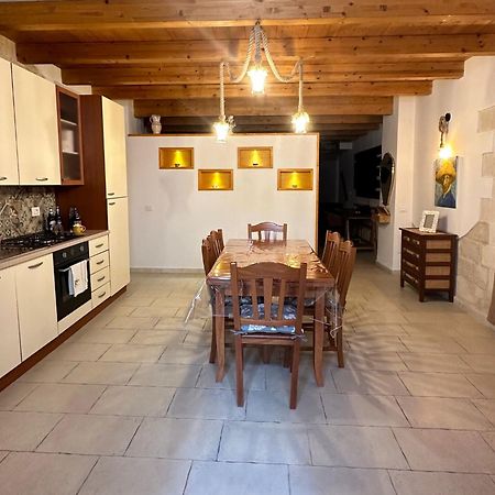 Casa Di Nonna Rosa Bed & Breakfast Canosa di Puglia Eksteriør bilde
